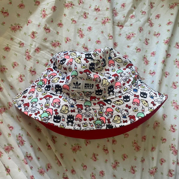 Adidas x Hello Kitty & Friends Bucket Hat – Limited Edition - Picture 1 of 2
